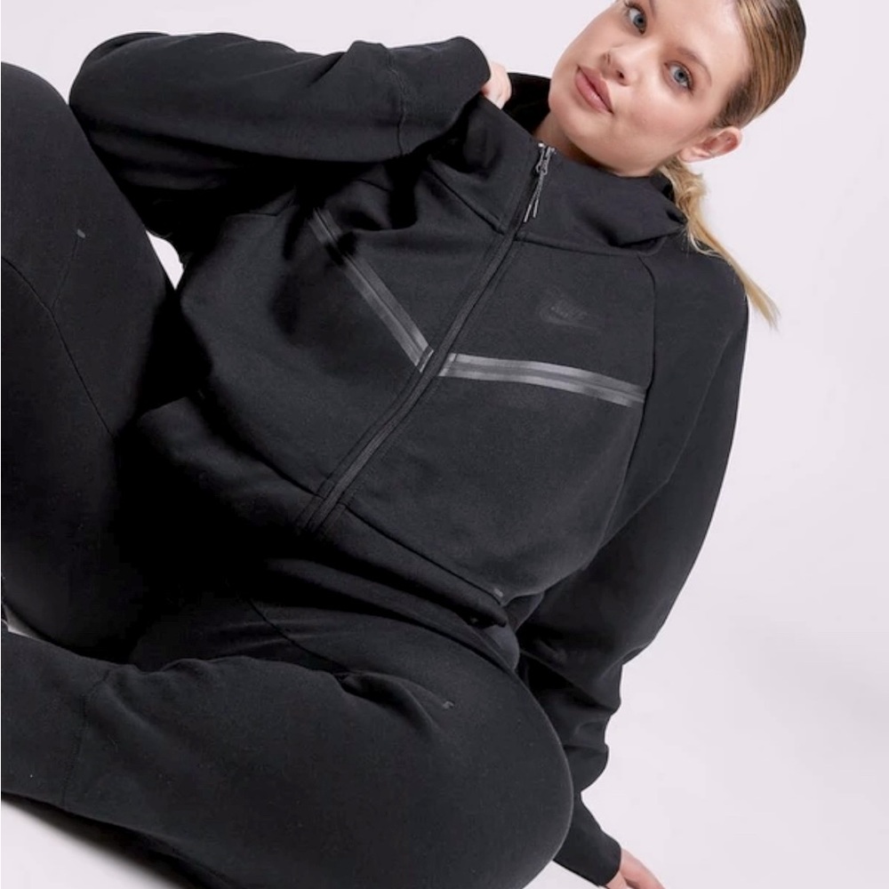 Nike Sportswear Tech Fleece Windrunner Women’s Full Zip plus size Hoodie
